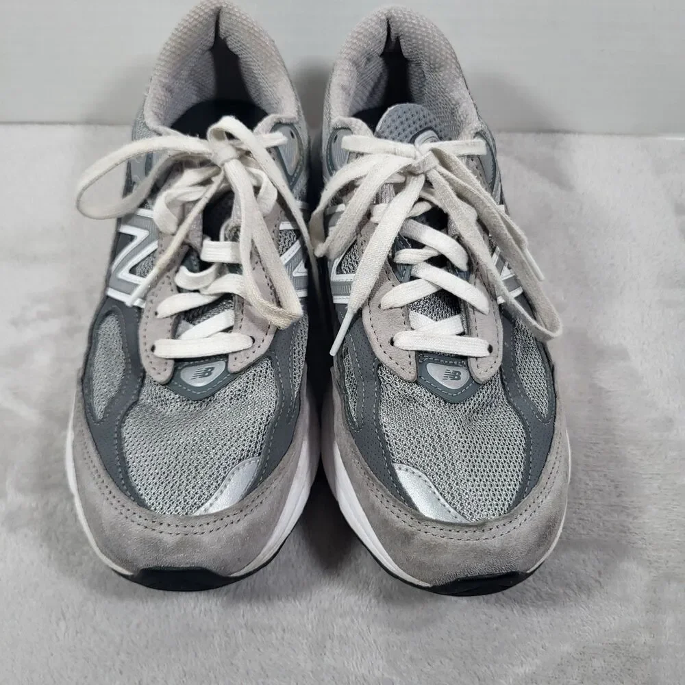New Balance women size